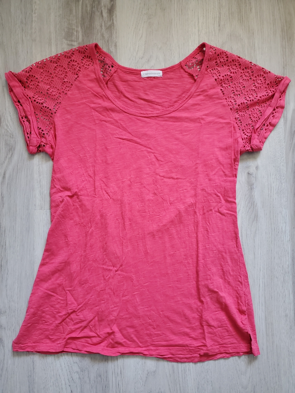 🌟2/$20🌟 Pink Coral Open Lace Sleeve Tee - Warehouse One - L